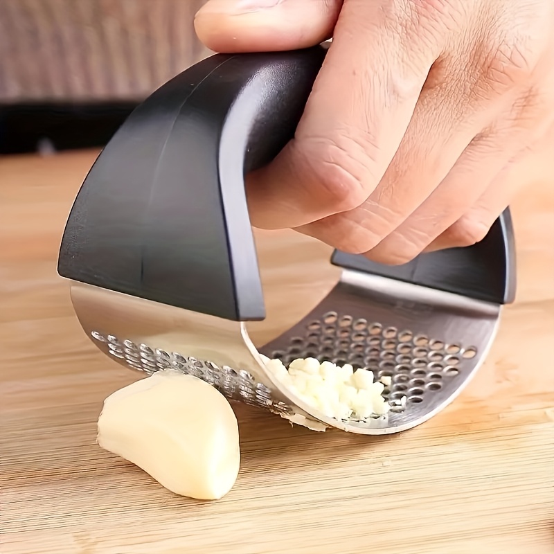 Manual Garlic Press - Presse-ail manuelle 1A, poignée noire, robuste,